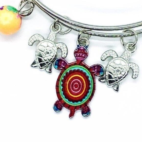 Beaded Sea Turtle Charm Colorful Bangle Bracelet - Picture 3 of 5